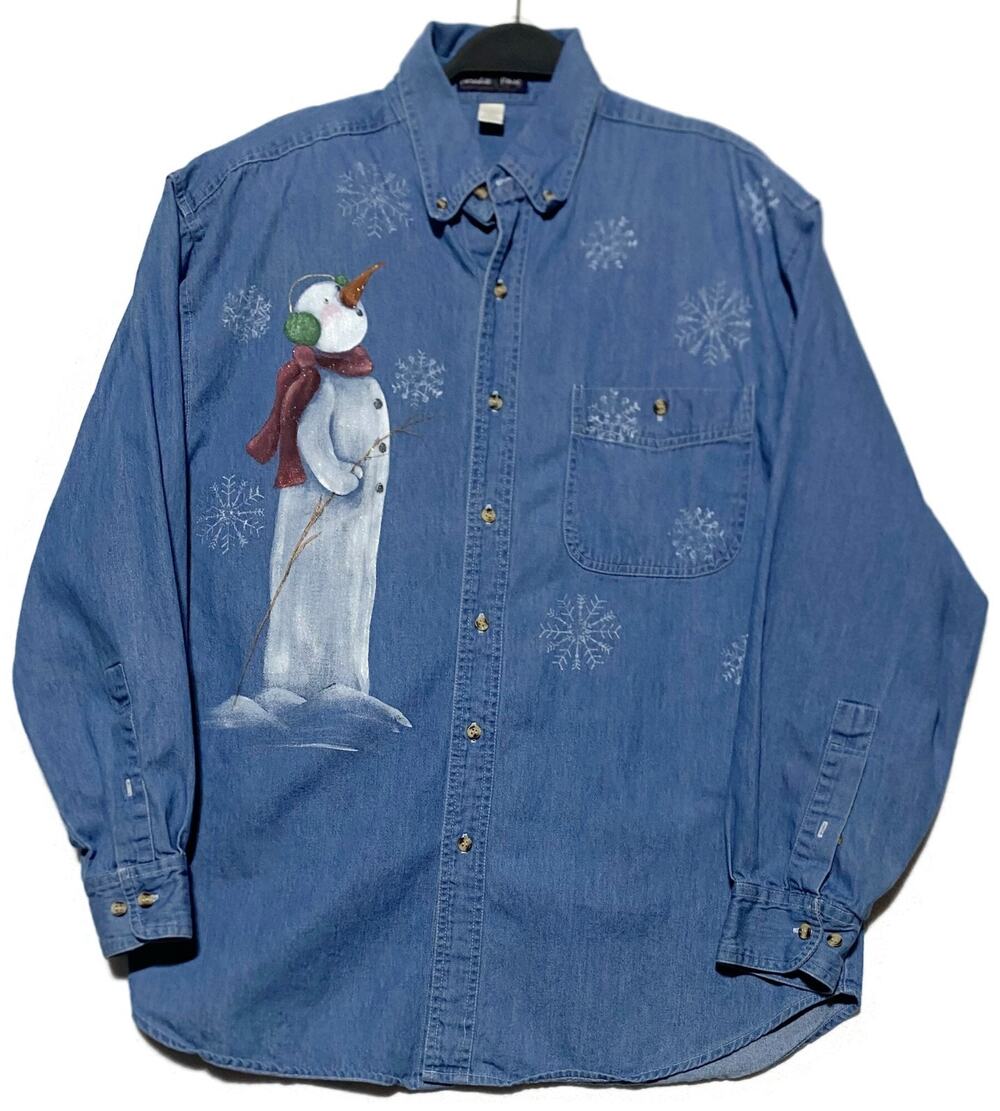 Paradise Point Women's L Blue Christmas Snowman Button Up Long Sleeve Shirt